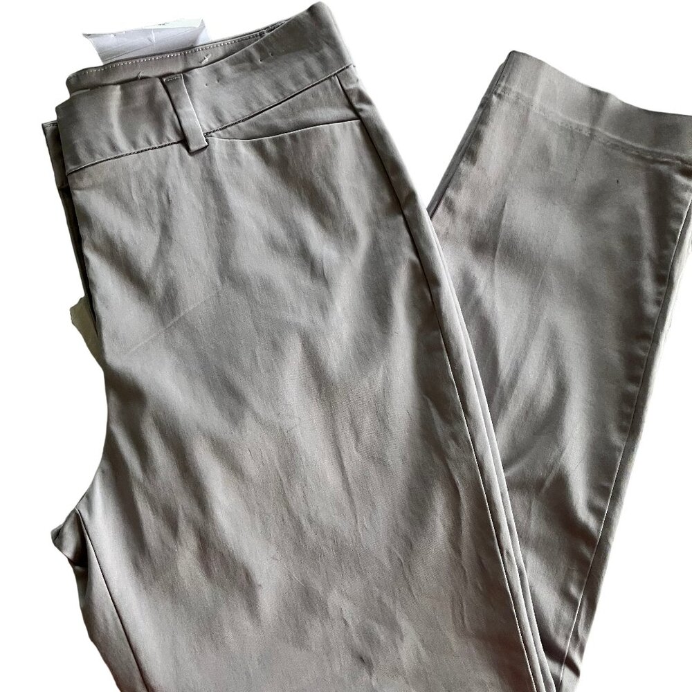 NWT Liz Claiborne 'Emma" Pants Size: 6